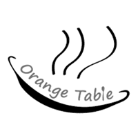 橘色餐桌廚藝教室