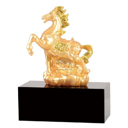 20B139-7-N Sculptures Win Instant Success - Gold Foil