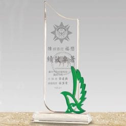 Crystal Plaques - Remarkable - Dove of Peace - Green PF-109-45-G
